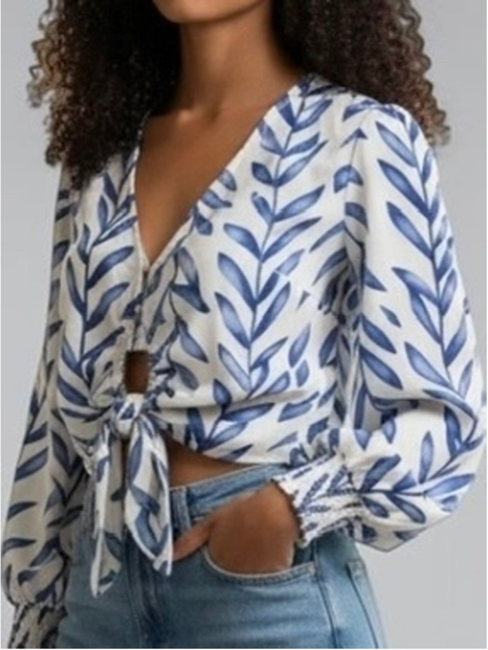 THE SANG Blue Gray Leaf Print Tie Front Crop Top Medium